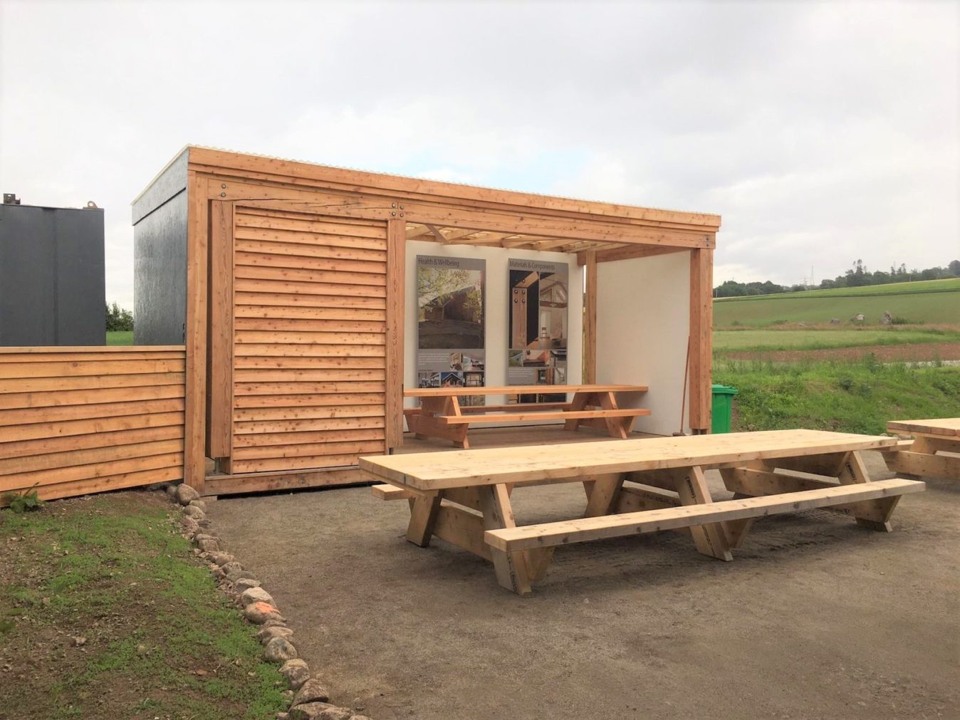 Outdoor meeting room 2